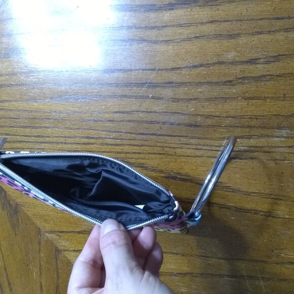 Ring holder, small wristlet purse ( rainbow) - Picture 3 of 4